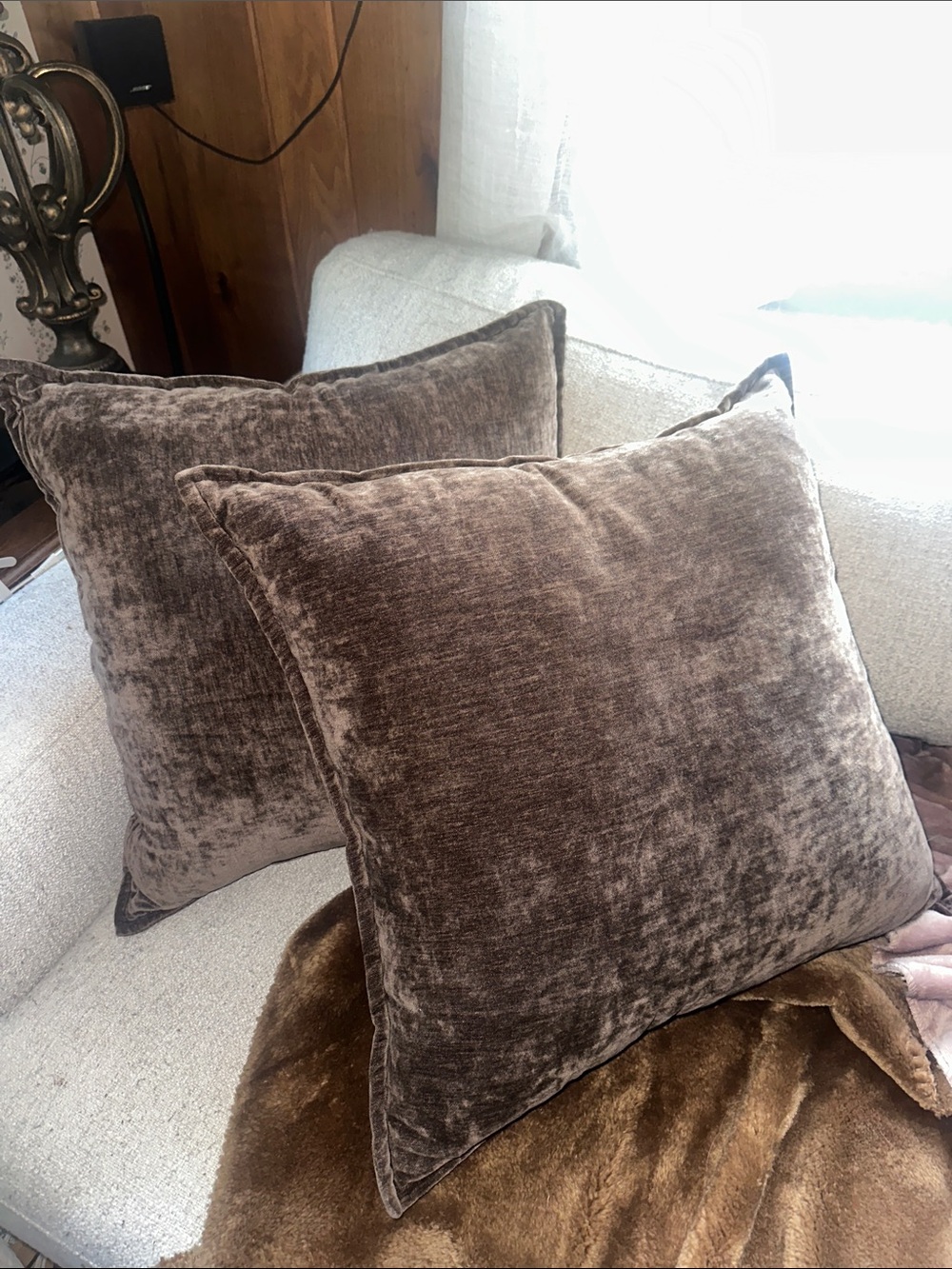 SET OF PILLOWS
